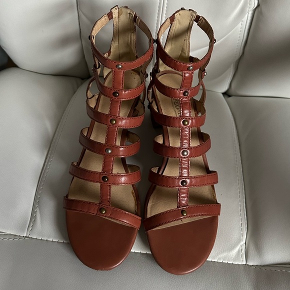 Lucky Brand “Lizbethe” Caged Sandal - Size 8. - Picture 5 of 8